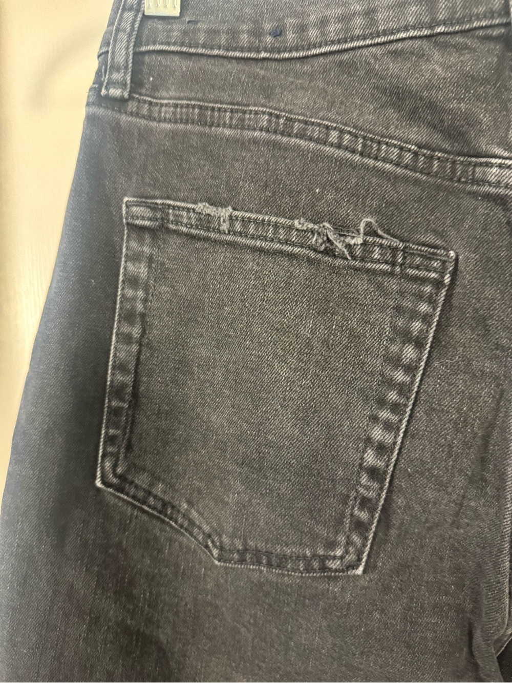 GAP Black Cropped Cheeky Straight Leg Jeans - Picture 9 of 14